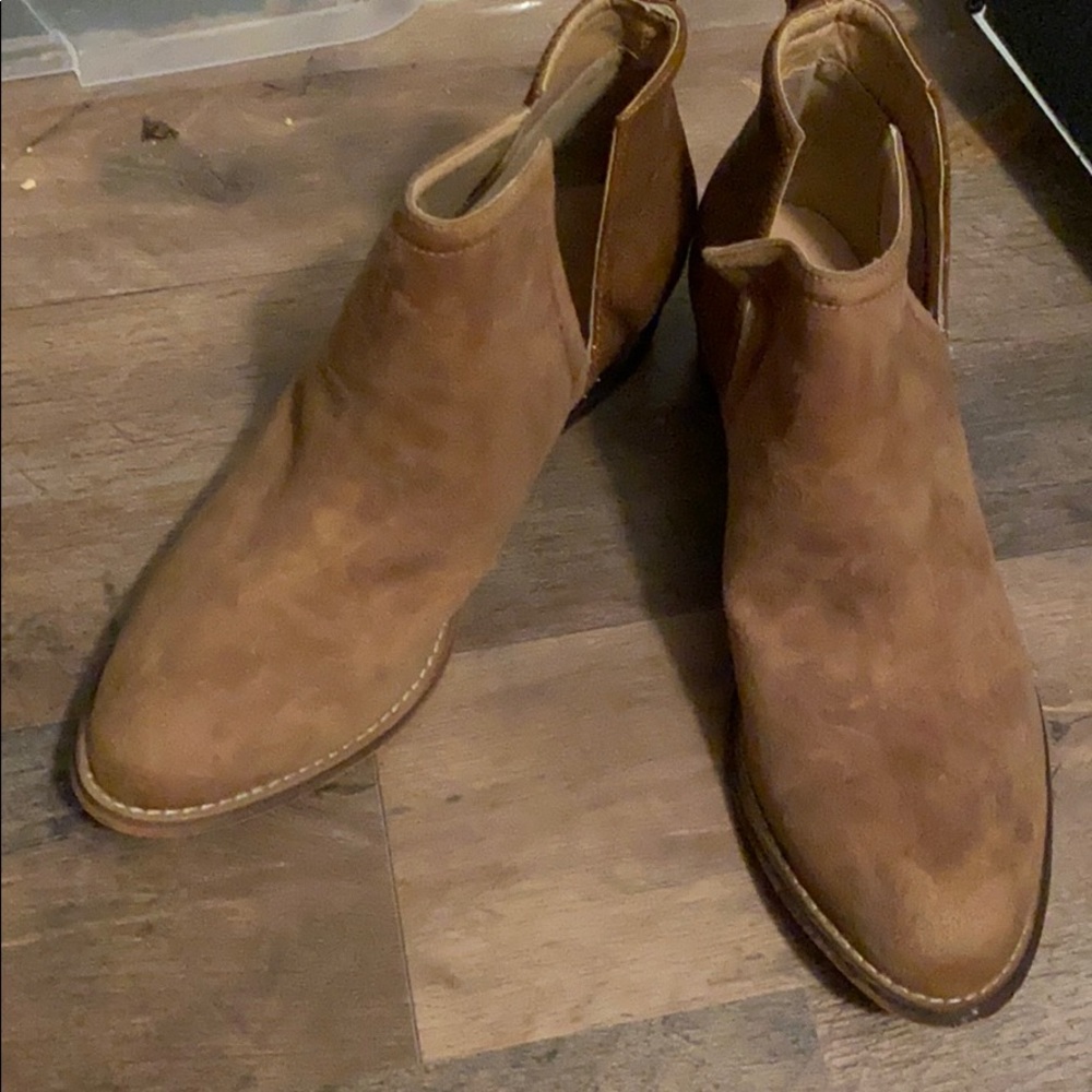 Slit tan booties